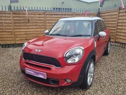 Red Used 2014 Mini Cooper S Countryman SUV | £6,995 (A bit pricey)
