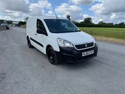 White Used 2016 Peugeot Partner MPV | £3,795 (Super price)