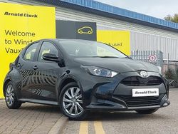 Black Used 2022 Toyota Yaris Hybrid Hatchback | £16,998 (Good price)