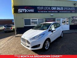White Used 2017 Ford Fiesta Zetec Hatchback | £7,495 (Fair price)