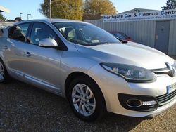 Silver Used 2015 Renault Mégane III Dynamique Hatchback | £3,695 (Fair price)