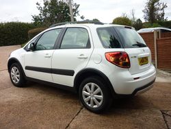 White Used 2014 Suzuki SX4 SZ3 Hatchback | £3,450 (Fair price)