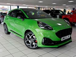 Green Used 2023 Ford Puma ST Hatchback | £19,989 (Fair price)