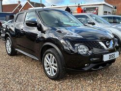 Black Used 2016 Nissan Juke N-Connecta SUV | £5,995 (Good price)