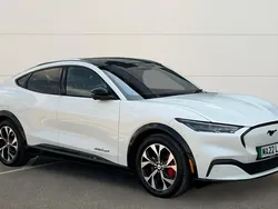 White Used 2022 Ford Mustang Mach-E Extended Range SUV | £21,947 (Fair price)