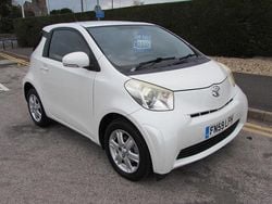 White Used 2009 Toyota iQ Hatchback | £2,195 (Fair price)