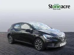 Black Used 2022 Renault Clio V Evolution Hatchback | £11,500 (Fair price)