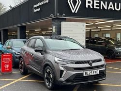 Metallic oyster grey Used 2025 Renault Captur Techno SUV | £20,845 (A bit pricey)