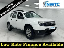 White Used 2015 Dacia Duster Ambiance SUV | £3,995 (Fair price)