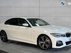 Alpine white Used 2019 BMW 330 M Sport Sedan | £22,226 (Fair price)