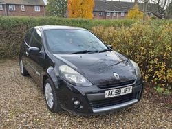 Black Used 2009 Renault Clio II Dynamique Hatchback | £2,495 (Expensive)