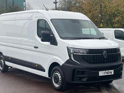 Solid mineral white New 2025 Renault Master Van | £23,490 (Fair price)