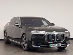 Black New 2025 BMW i7 Comfort Edition Sedan | £82,898 (Fair price)