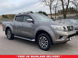 Grey Used 2018 Nissan Navara Tekna Pickup | £19,795 (A bit pricey)