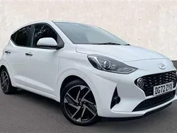White Used 2023 Hyundai i10 Premium Hatchback | £13,751 (Fair price)