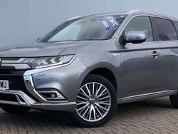 Used 2020 Mitsubishi Outlander P-HEV Estate | £15,995 (Fair price)