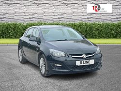 Black Used 2013 Vauxhall Astra Hatchback | £3,395 (Fair price)