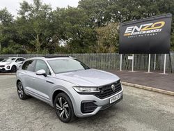 Silver Used 2018 VW Touareg R-line SUV | £27,995