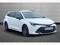 White Used 2025 Toyota Corolla Sport Estate | £30,550 (Expensive)