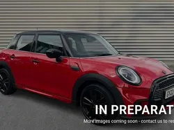 Chili red Used 2022 Mini Cooper Comfort Hatchback | £17,329 (Expensive)