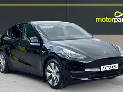 Black Used 2022 Tesla Model Y Long Range SUV | £28,999 (A bit pricey)