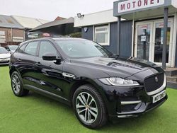Black Used 2017 Jaguar F-Pace R-Sport SUV | £11,380 (Fair price)