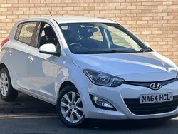 White Used 2014 Hyundai i20 Active Hatchback | £3,695 (Fair price)