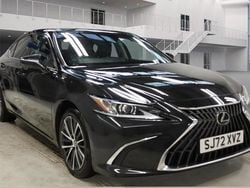 Black Used 2023 Lexus ES300H Sedan | £26,995 (Good price)