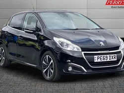 Used 2018 Peugeot 208 Hatchback | £8,000 (Fair price)