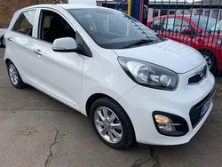 White Used 2014 Kia Picanto 2 Hatchback | £3,595 (Fair price)