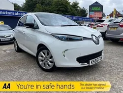 White Used 2015 Renault Zoe Dynamique Hatchback | £4,499