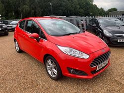 Red Used 2015 Ford Fiesta Zetec Hatchback | £3,795 (Fair price)