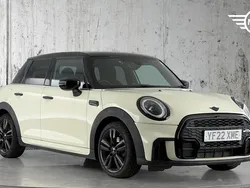 White Used 2022 Mini Cooper Hatch Hatchback | £18,797 (A bit pricey)