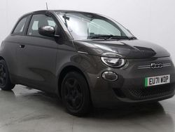 Used 2022 Fiat 500e Passion Hatchback | £11,000 (Fair price)