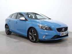 Blue Used 2015 Volvo V40 R-Design Estate | £9,400 (Fair price)