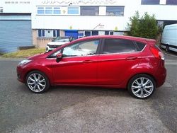 Red Used 2016 Ford Fiesta Titanium Hatchback | £4,795 (Fair price)
