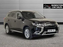 Black Used 2019 Mitsubishi Outlander P-HEV Estate | £17,600 (Expensive)
