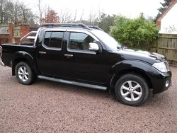Black Used 2014 Nissan Navara Premium Edition Pickup | £9,990 (Expensive)