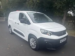 White Used 2020 Peugeot Partner MPV | £8,995 (Expensive)