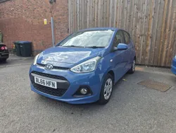 Blue Used 2016 Hyundai i10 SE Hatchback | £5,990 (Good price)