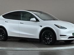 White Used 2022 Tesla Model Y Long Range AWD SUV | £26,298 (Fair price)