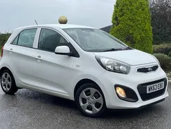White Used 2013 Kia Picanto Air Hatchback | £3,495 (Fair price)