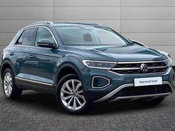 Petrol blue Used 2023 VW T-Roc Style SUV | £21,850 (Fair price)
