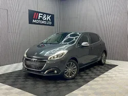 Grey Used 2016 Peugeot 208 Allure Hatchback | £5,199 (Fair price)