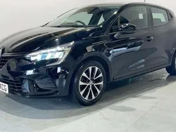 Black Used 2022 Renault Clio V Evolution Hatchback | £12,999 (Fair price)