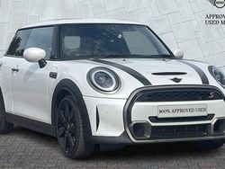 White Used 2023 Mini Cooper S Hatch Hatchback | £22,975 (Fair price)