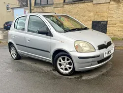 Silver Used 2001 Toyota Yaris Hatchback | £1,395 (Fair price)