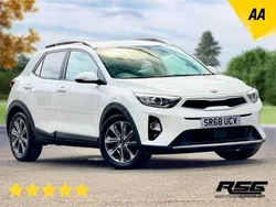 White Used 2019 Kia Stonic 3 SUV | £9,000 (Fair price)