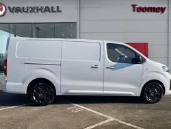 White New 2024 Vauxhall Vivaro Van | £22,495 (Fair price)
