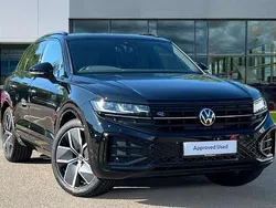 Grenadilla black metallic Used 2025 VW Touareg Black Edition SUV | £52,442 (Fair price)